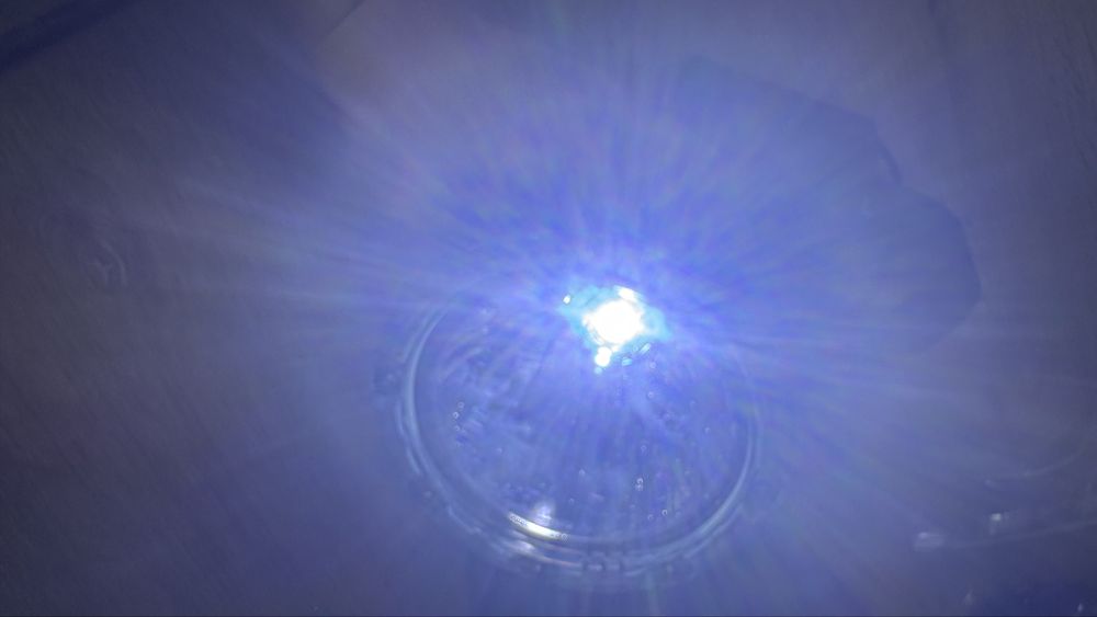 Лобный фонарик новый