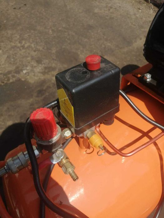 Компрессор масляный ВИХРЬ КМП-400/100P