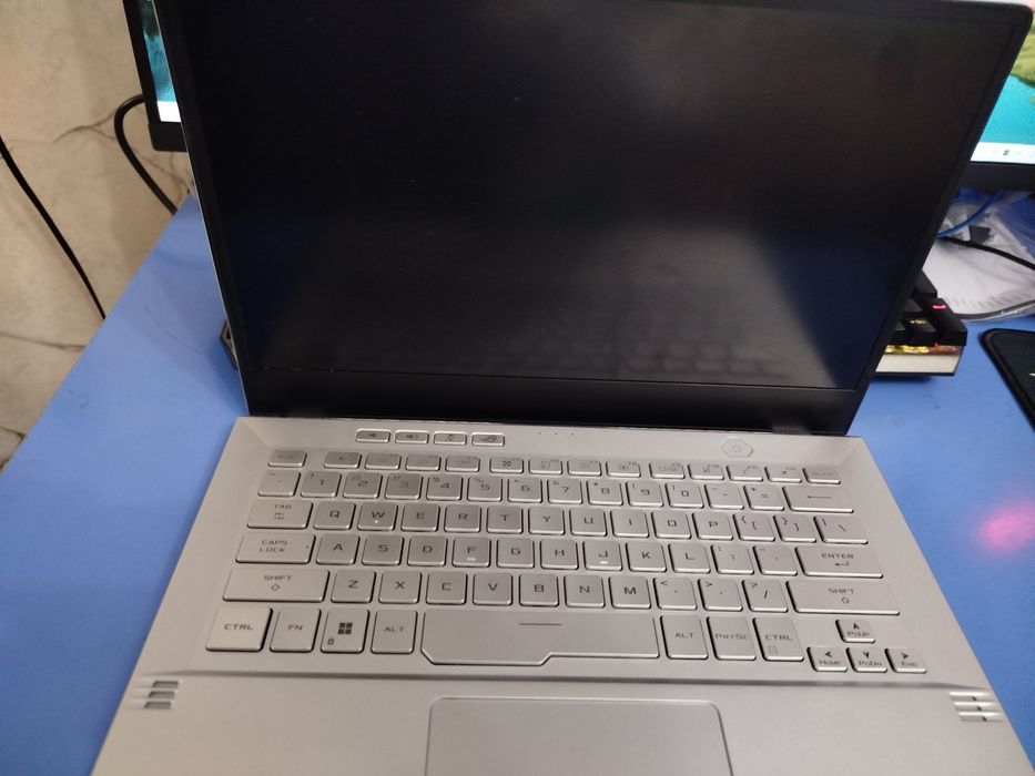 Asus Rog zephyrus G14