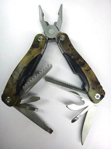 Продам мультитул Traveler