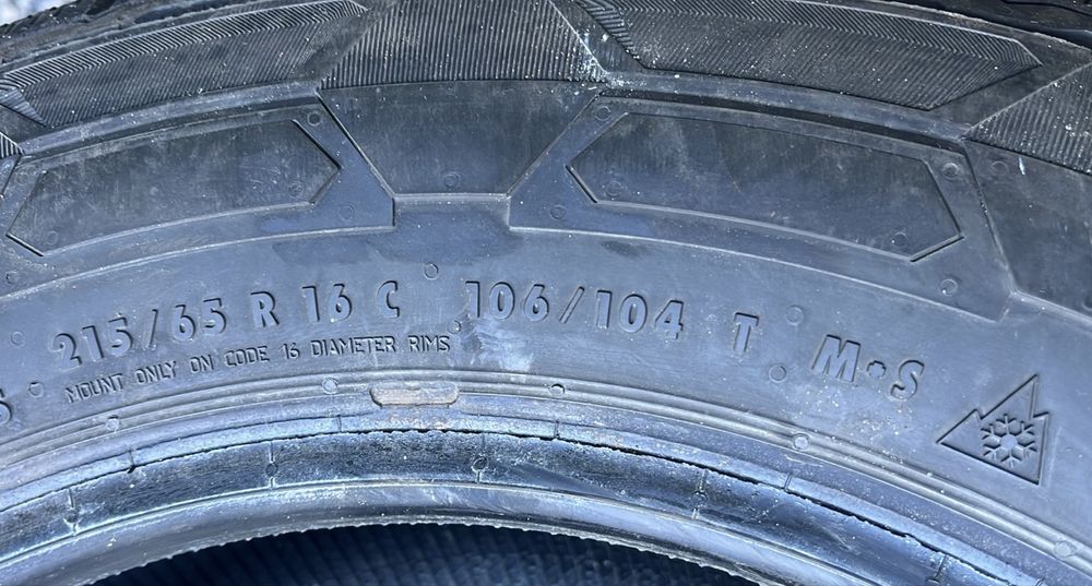 2бр 215/65/16с на 6мм с 21дот