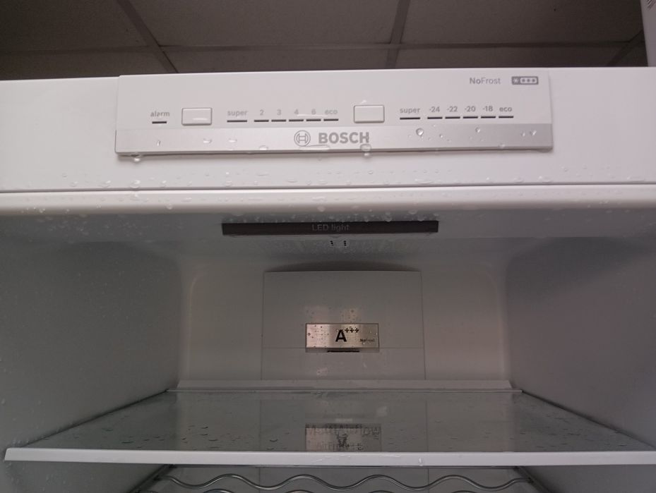 Иноксов комбиниран хладилник с фризер Бош Bosch No Frost  А+++Гаранция