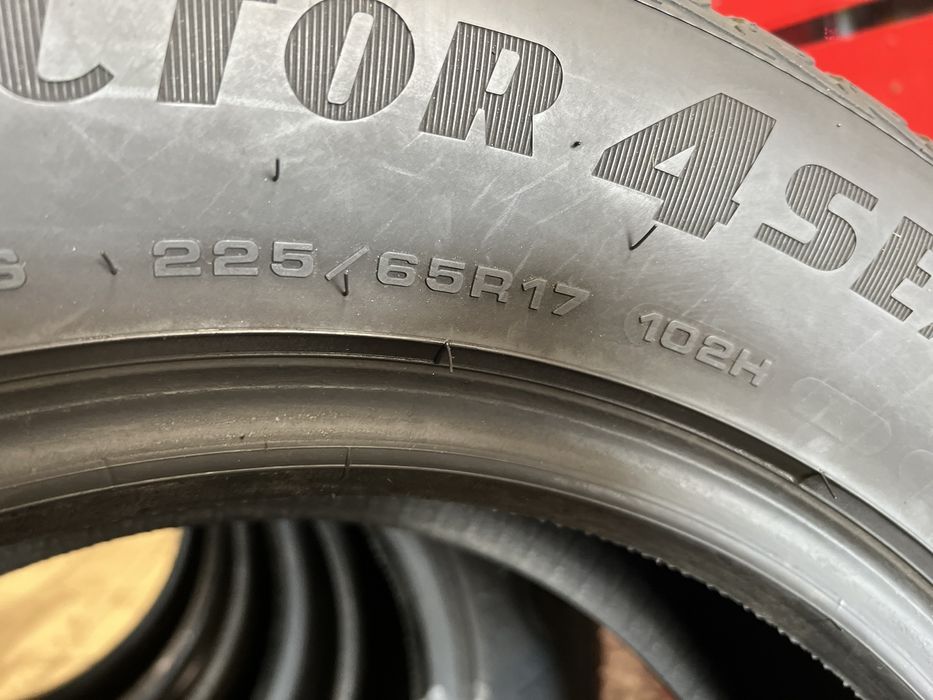 Всесезонни  гуми 225/65 R17 Good Year