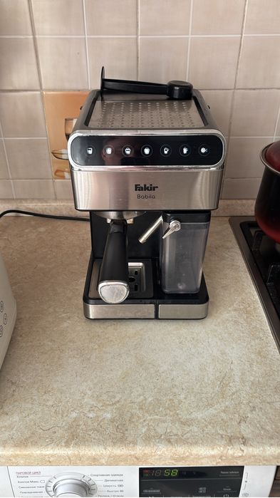 Кофемашина рожковая