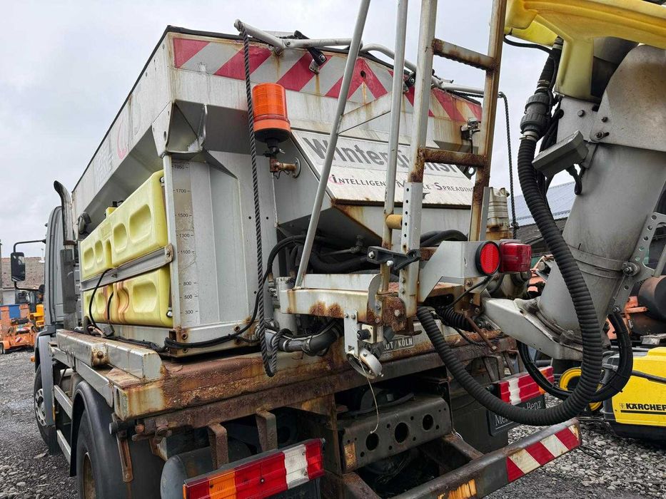 Autoutilitara Sararita Mercedes Atego 5m cub