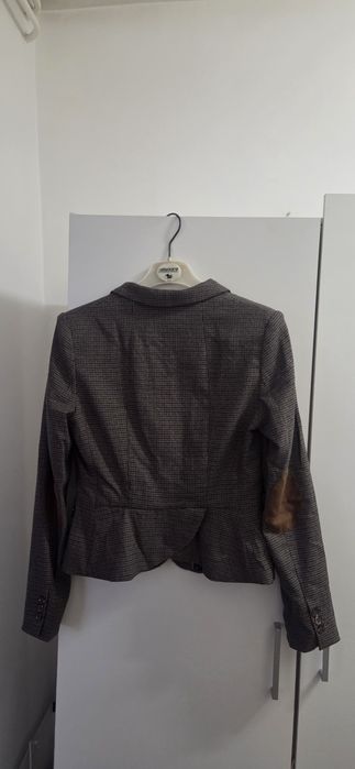 Sacou pentru femei H&m,marimea 38,stare foarte buna