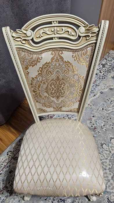 Продам новые стулья