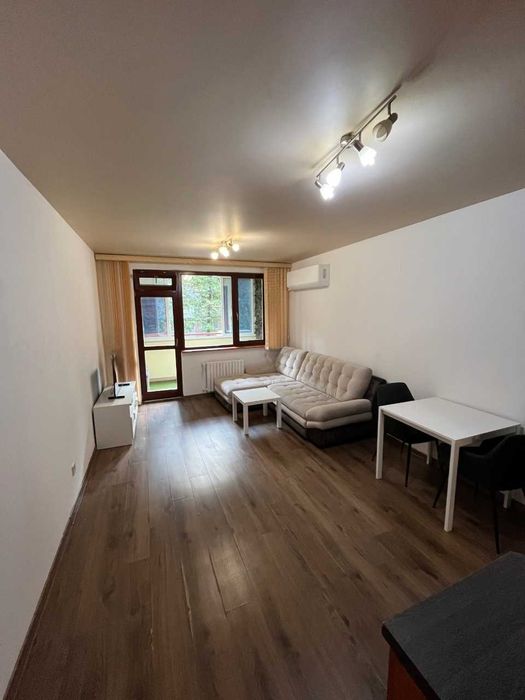 Дава се под наем Двустаен апартамент в София, Борово - 61 кв.м за 714 € - Снимка #1