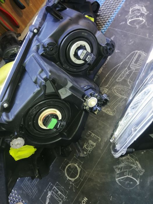 Фары камри 50 Европа оригинал