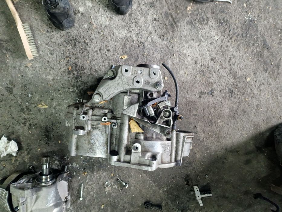 Cutie viteze MRV 4x4 2.0 DFH vw golf 7 caddy leon a3 octavia 3