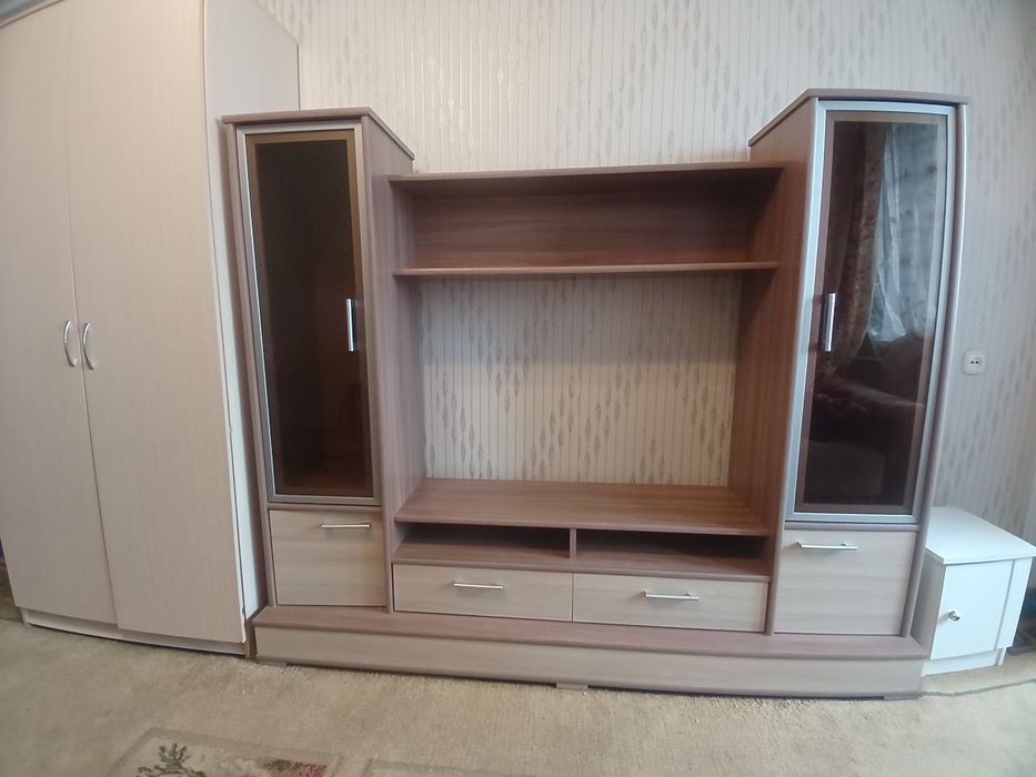 Продам стенка, горка для зала