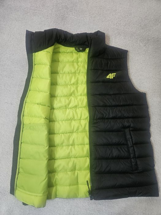 VESTA   4F negru