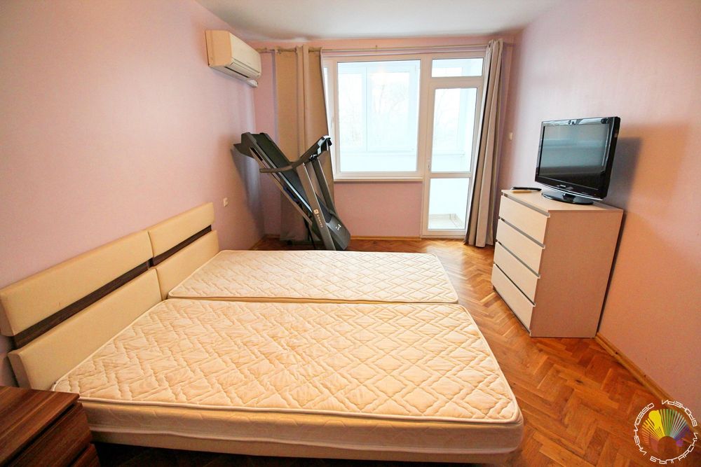 Дава се под наем Тристаен апартамент в Бургас, Лазур - 112 кв.м за 816 € - Снимка #12