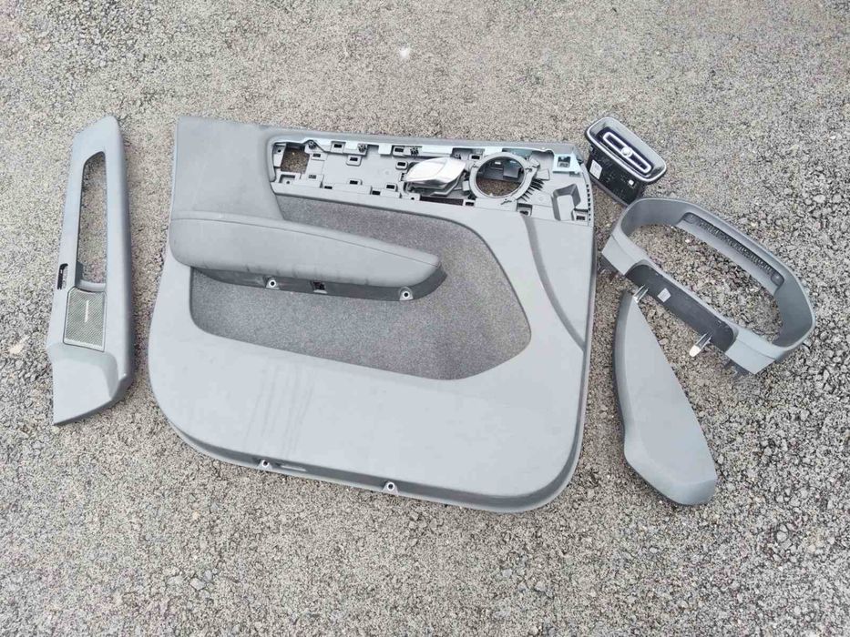 Табло Volvo XC40