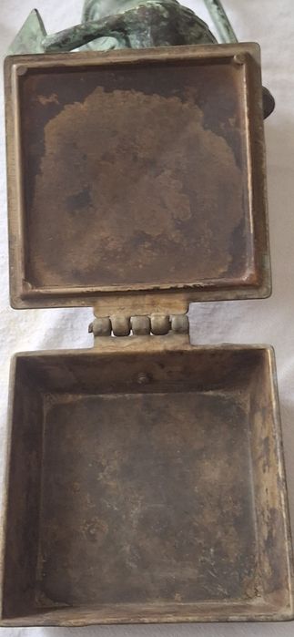 Стара лека колата шевролет