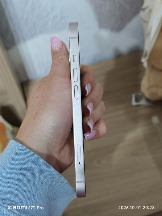 Продам айфон 13, 128 гб, розовый