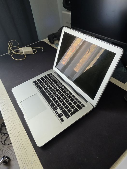 MacBook Air 13" (2017)