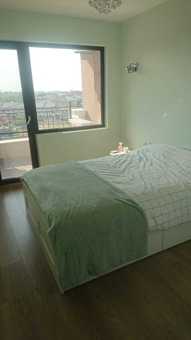 Тристаен апартамент в Остромила