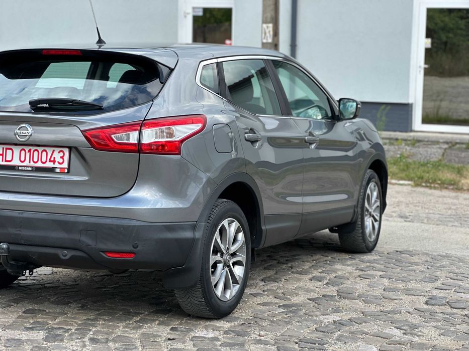 Nissan Qashqai 2WD*benzina*af.2018 luna 02*navigatie*factura+fiscal si nr.rosii
