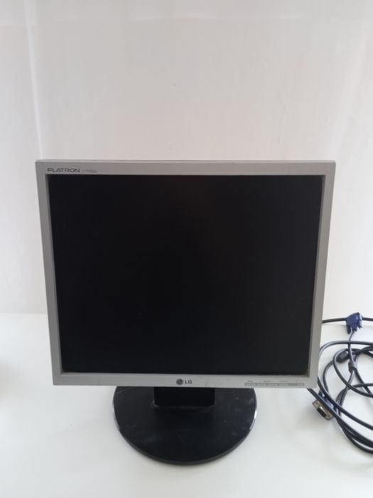 Продам монитор LG