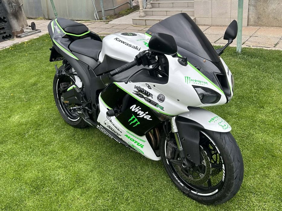 Продавам мотор Kawasaki ninja zx6r