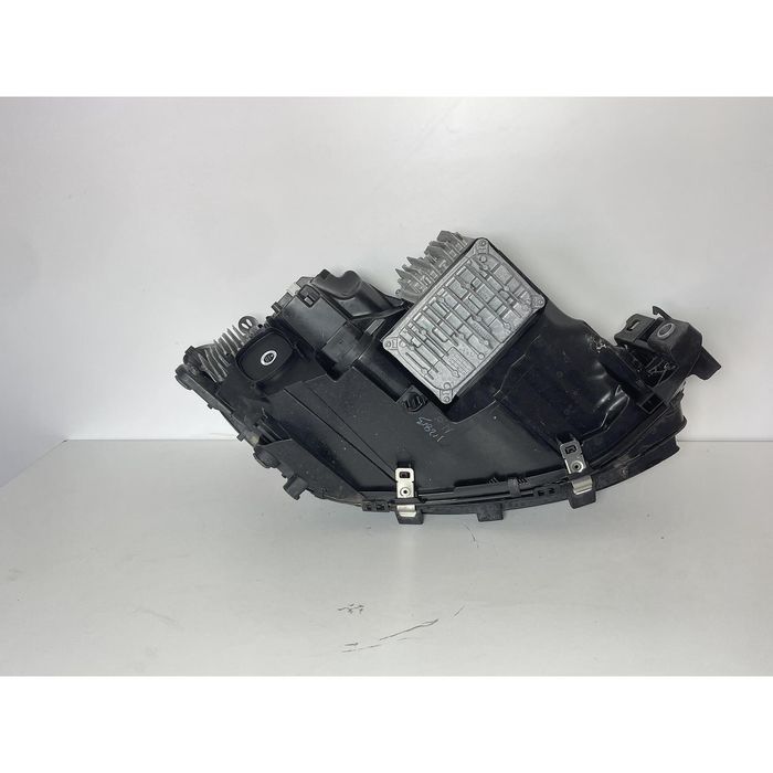 Ляв фар за mercedes gle w166 - a1669062503