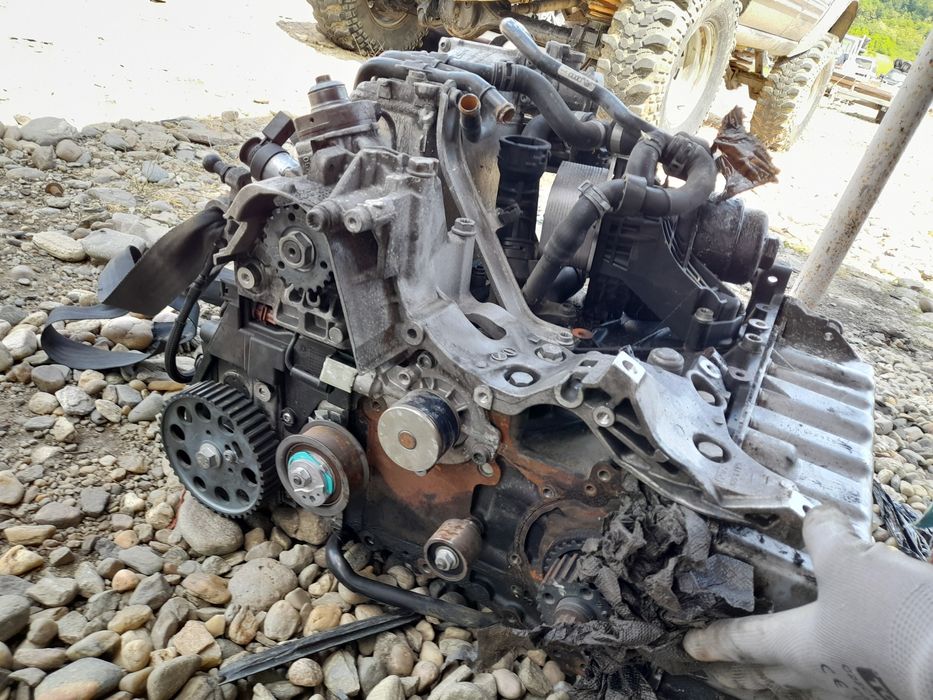 motor clh 1.6 diesel vw skoda audi golf 6 7 VII injectoare clapeta