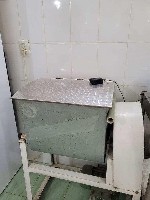 Тестомес для пекарни