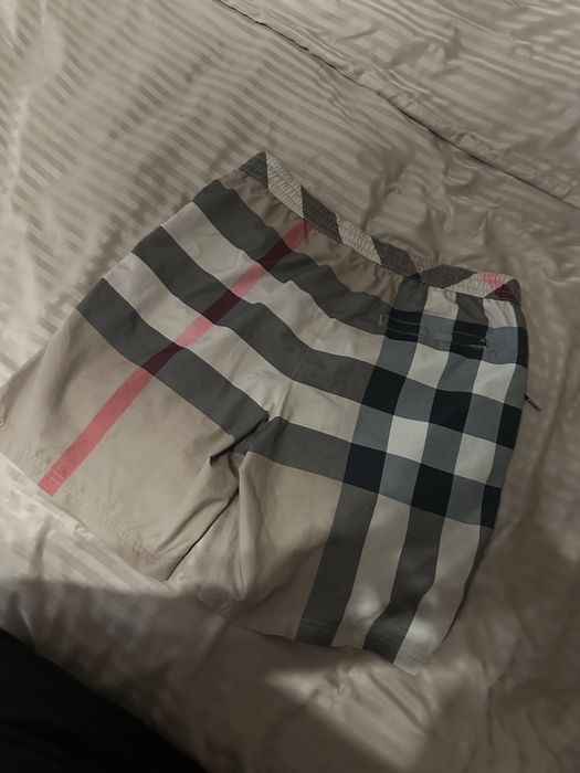 Sort de Baie Burberry