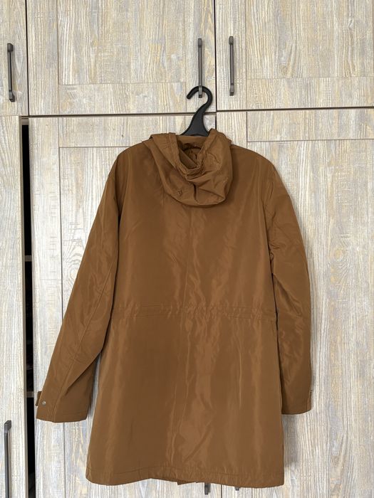 Продается мужской плащь