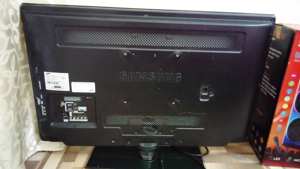 Продам телевизор Samsung