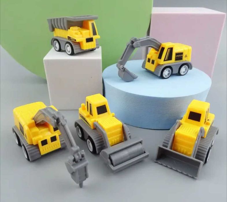 Малки играчки строителни машини