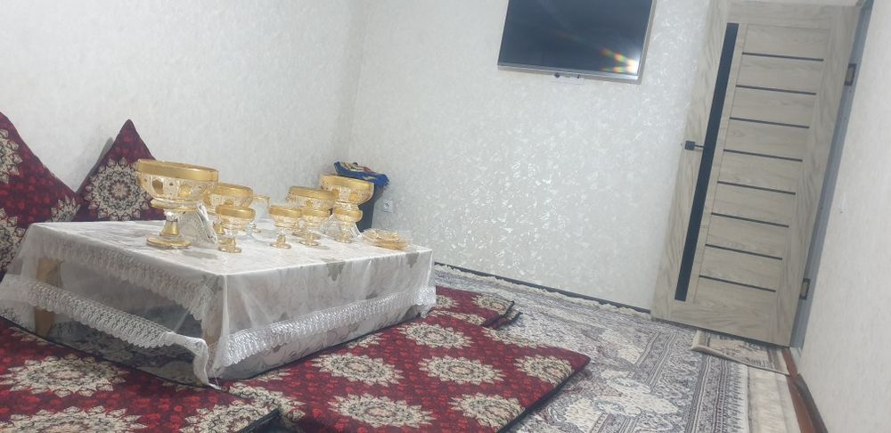 uy sotiladi krasnogorsk poletayeva mavzesida