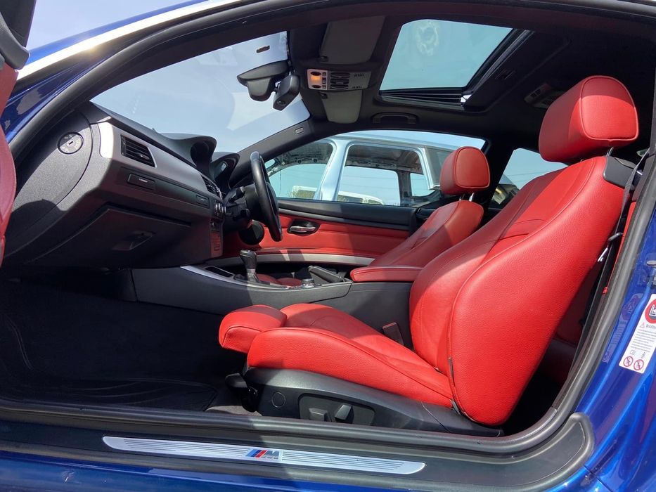 Dezmembrez BMW 320d M-Pack E92 Lci 2013,Xenon adaptiv,interior rosu