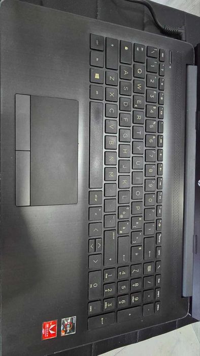 Лаптоп HP 15-db1062nl / AMD ryzen 3 / 8 RAM / SSD 128 +1TB HDD /