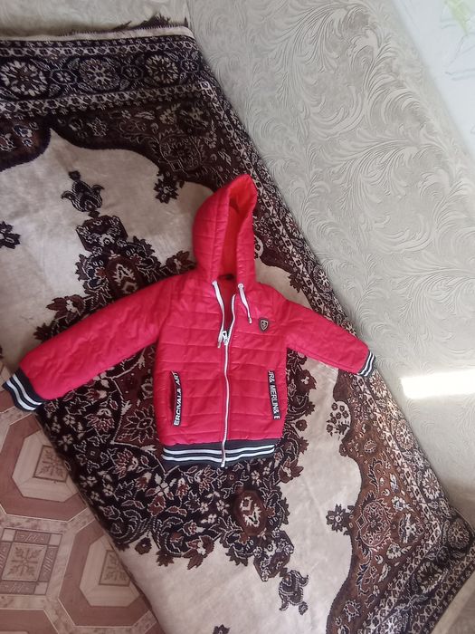 Продаю детские вещи