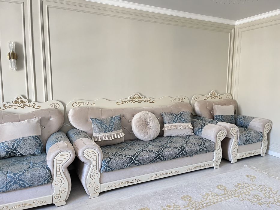 Продам Диван и 2 кресла