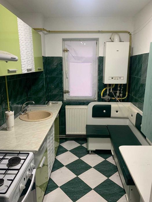 Apartanent/spatiu comercial 3 camere 60 mp Stadion