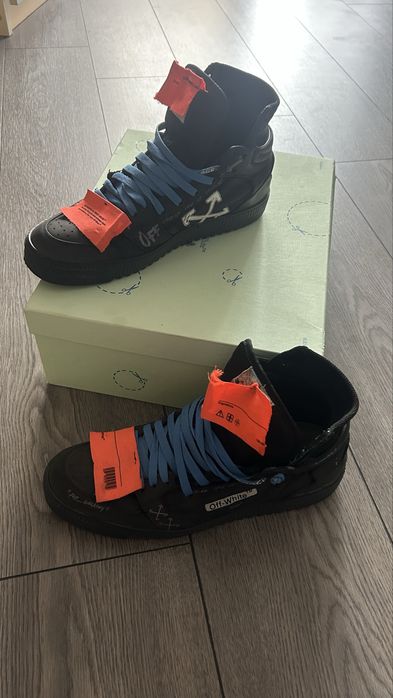 Off White Court 3.0 43