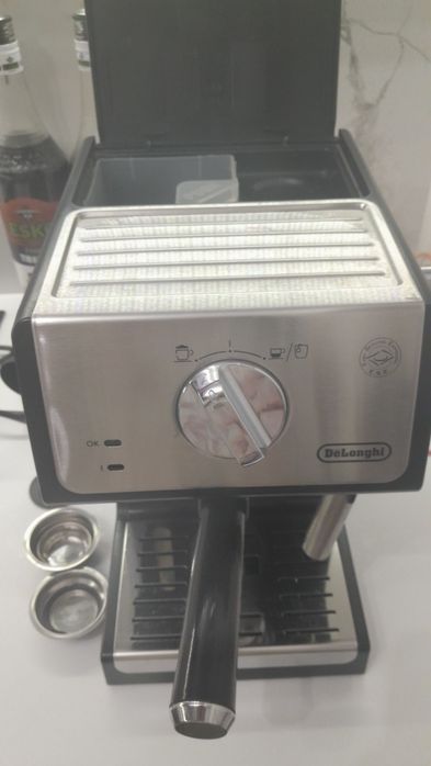 Кофеварка  De'Longhi (Италия)