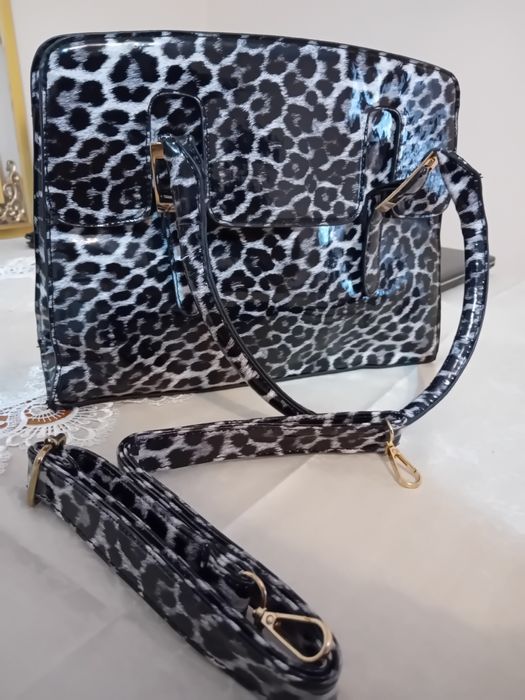 Geantă-moda și frumusețe