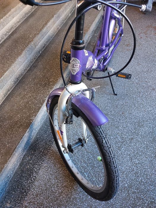 Bicicleta de fetițe în stare foarte bună.