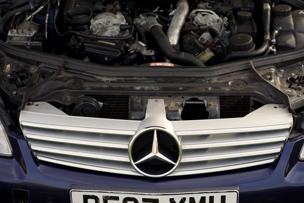 Grila bara fata frontala gtila capota Mercedes CLS320 W219 capota bara fata amg  bara spate amg capota far usa portbagaj haion stop perna cls w219