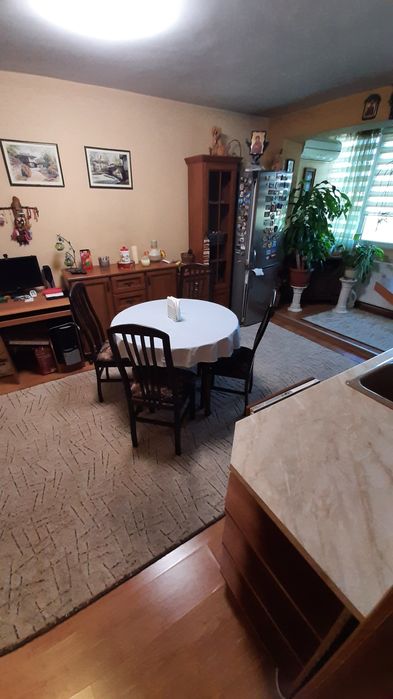 Продава се Четиристаен апартамент в Плевен, Широк център - 110 кв.м за 1264 €/кв.м - Снимка #1