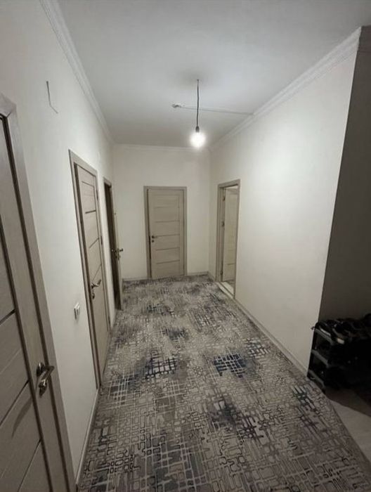 4-ех комнатная квартира Дустлик Меро  Яшнабод тумани факат угил боллар