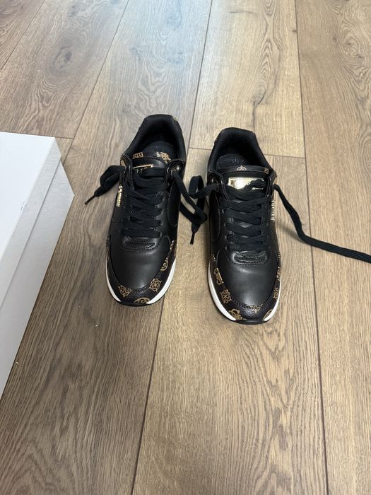 Guess sneakers..
