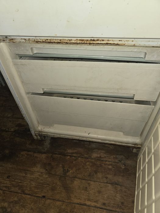 Продам холодильник