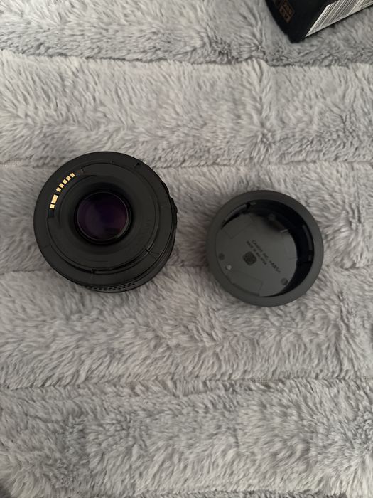 Линза canon 50мм