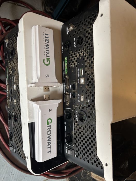 Invertor solar Growatt 5 kW– stare bună, complet funcțional