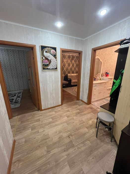 продается 3-комн квартира